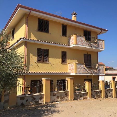 Apartmán Casa Vacanze Al Parco Giba Exteriér fotografie