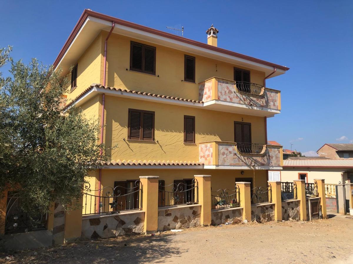 Apartmán Casa Vacanze Al Parco Giba Exteriér fotografie